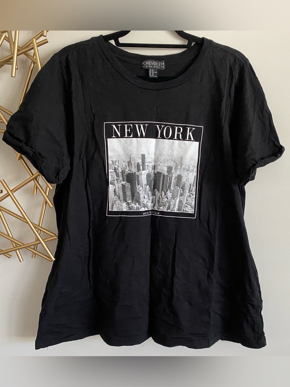 Forever 21+ Plus Sizes New York City Manhattan Skyline Photo Graphic T-Shirt -2X